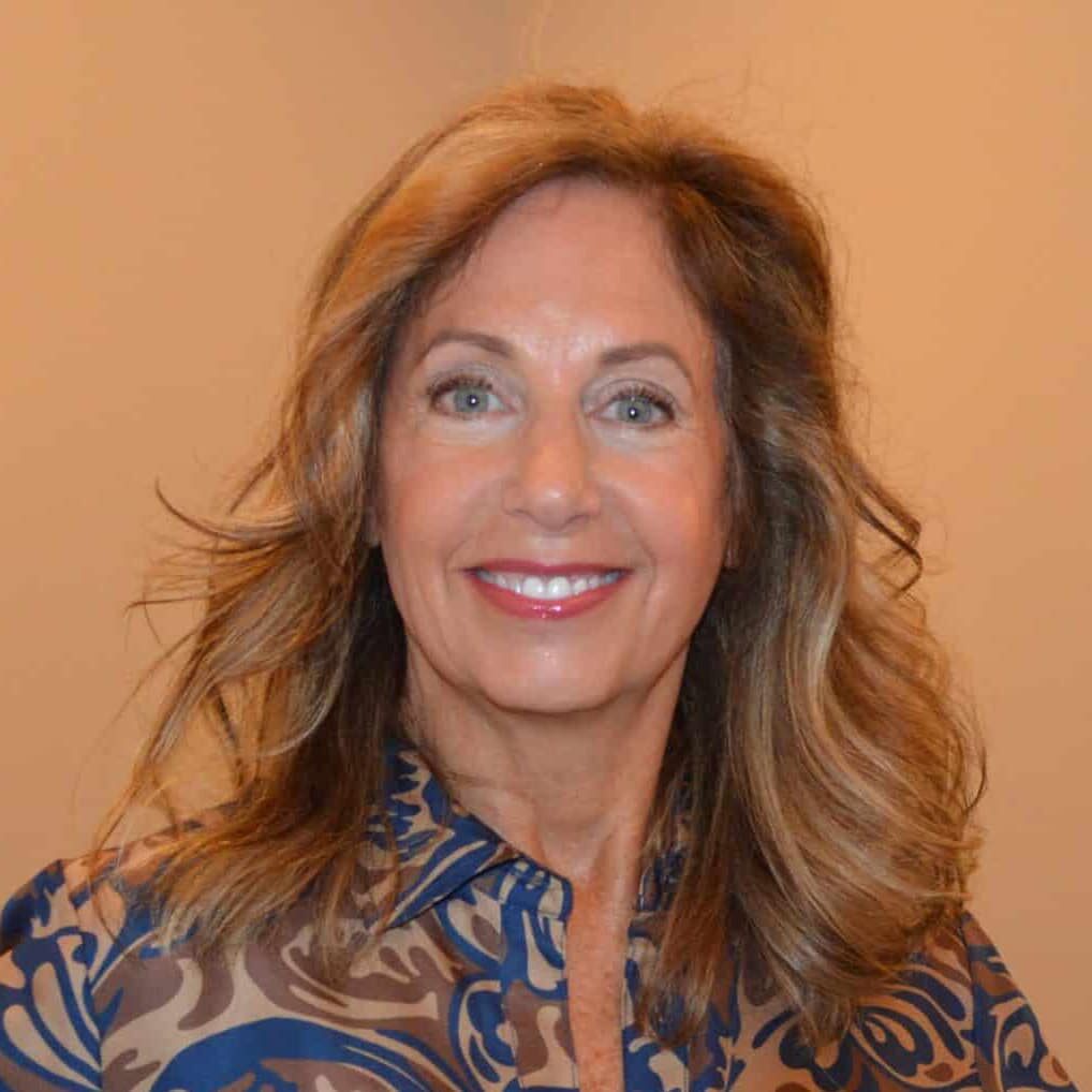 Lisa Washburne, Client Coordinator